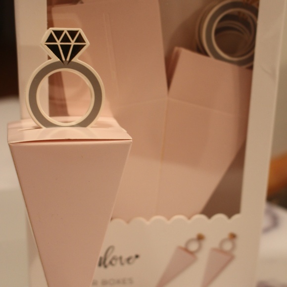 PaperLove Engagement Party Favor Boxes Bride to Be 10 Invites Per Box Wedding - Picture 2 of 4